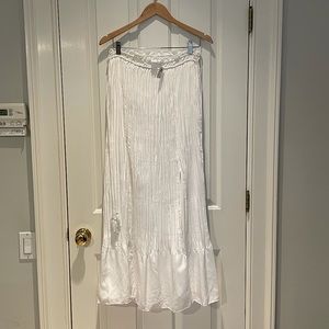 Club Monaco White Tohkki Skirt